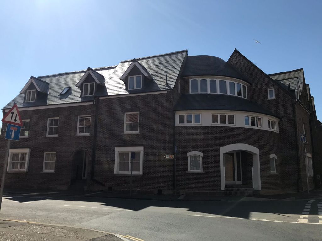 Property photo 2 of 8