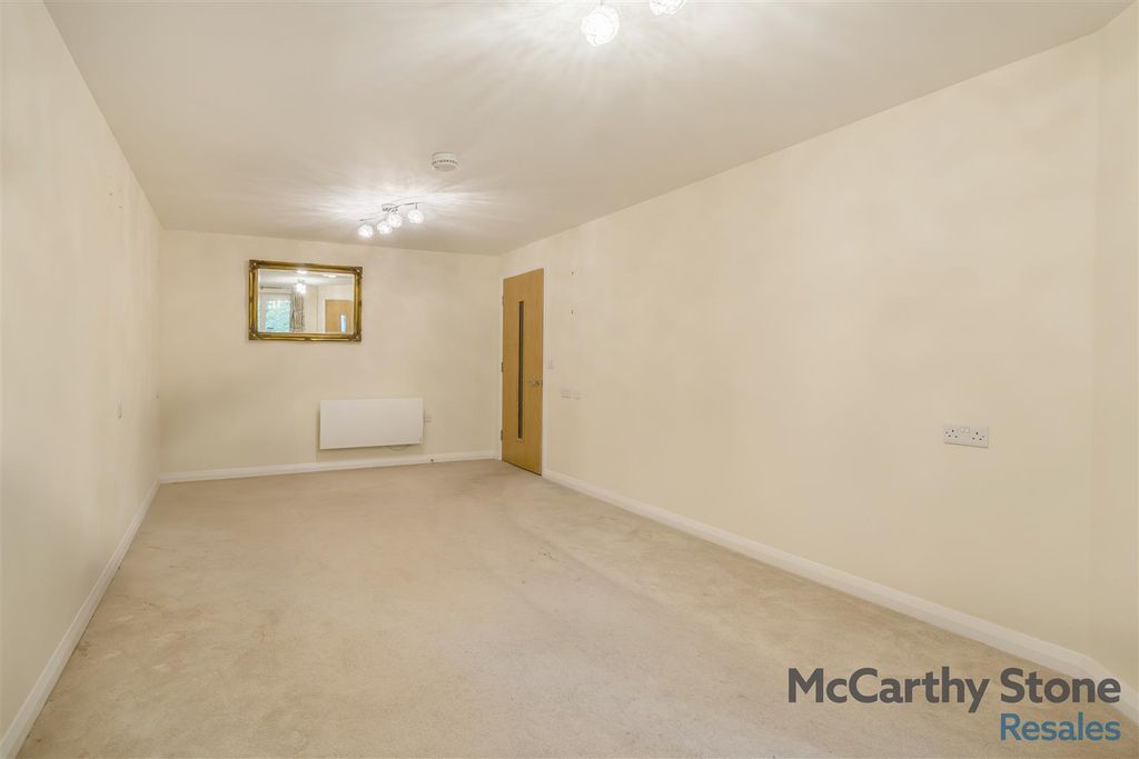 Additional image 4 of 2 bed flat for saleBurlington Gardens, Leyland PR25