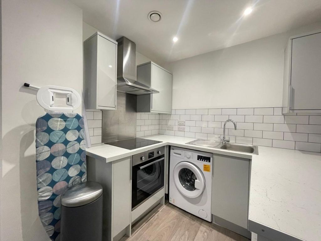 Property photo 2 of 8 4701261