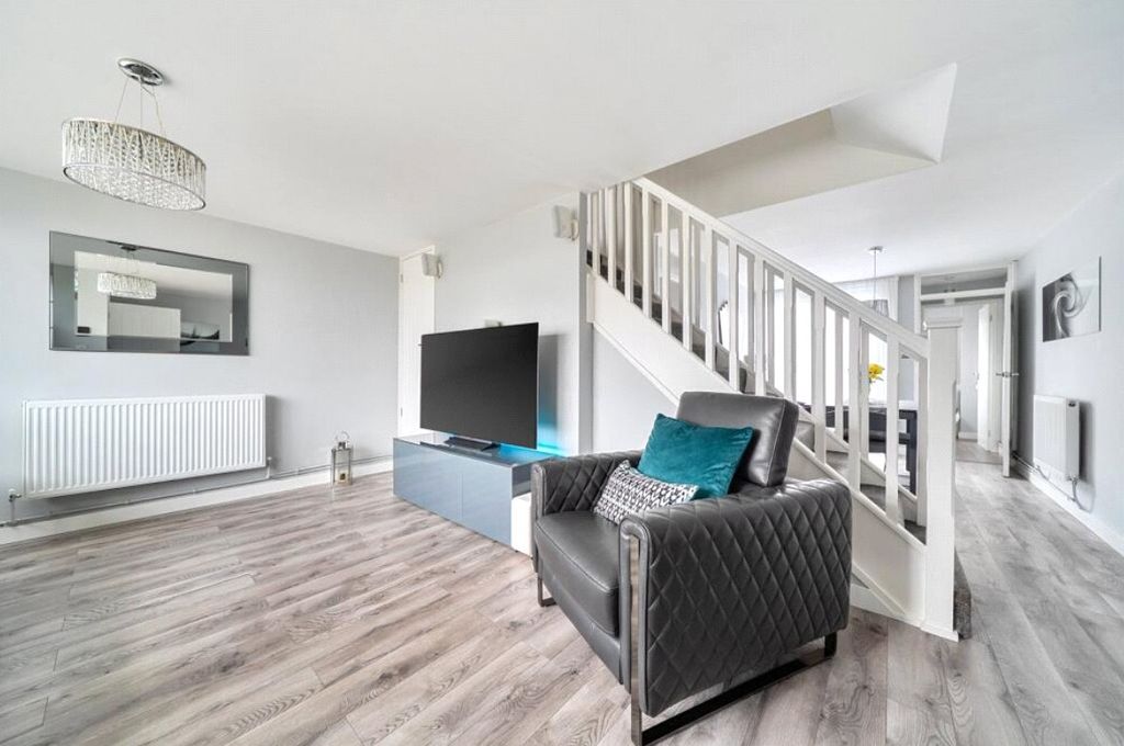 Property photo 2 of 20 Picture No. 19