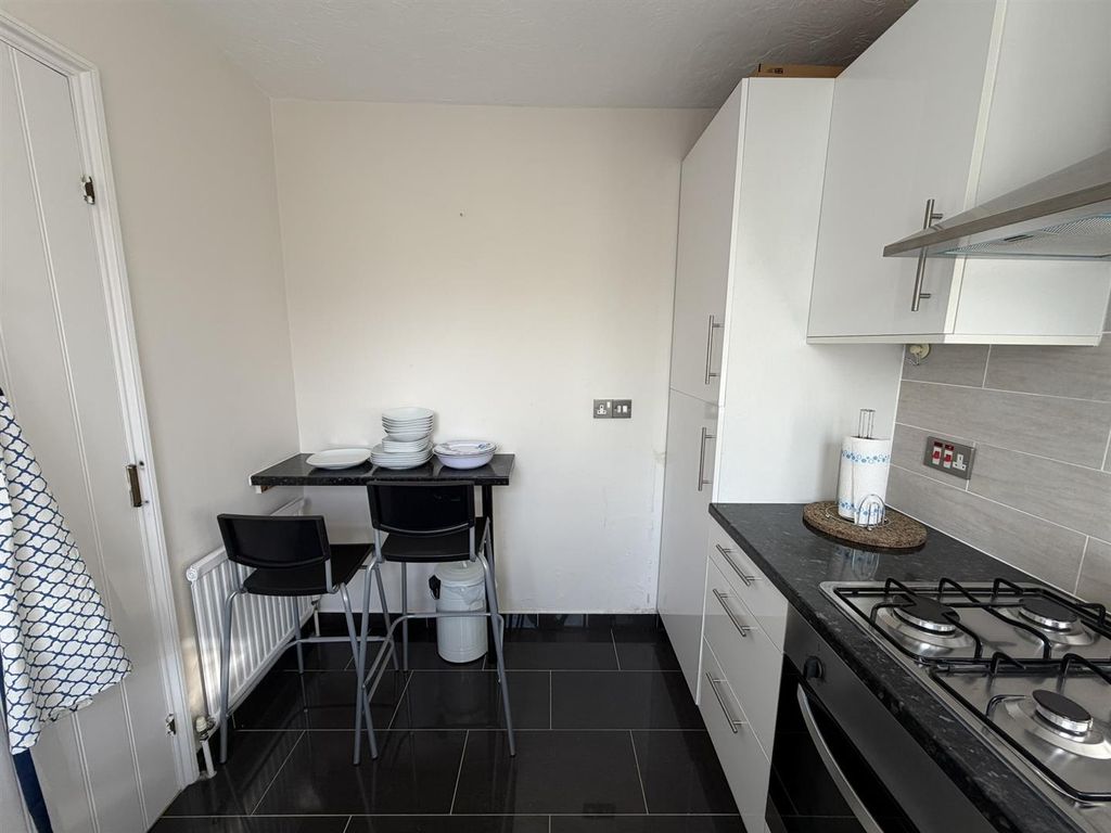 Property photo 3 of 8 Img_2576.Jpeg