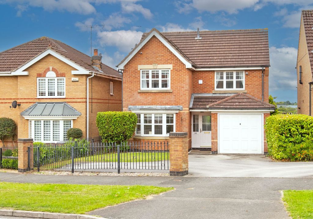 Property photo 1 of 27