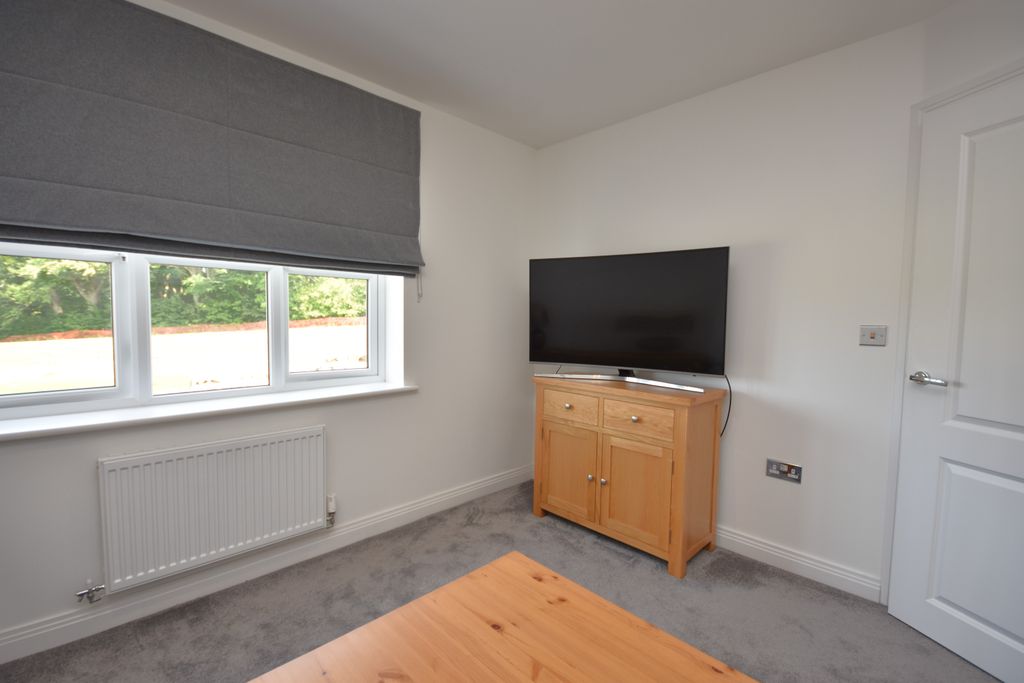 Property photo 3 of 22