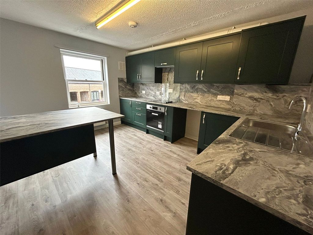 Property photo 3 of 9 Picture No. 15