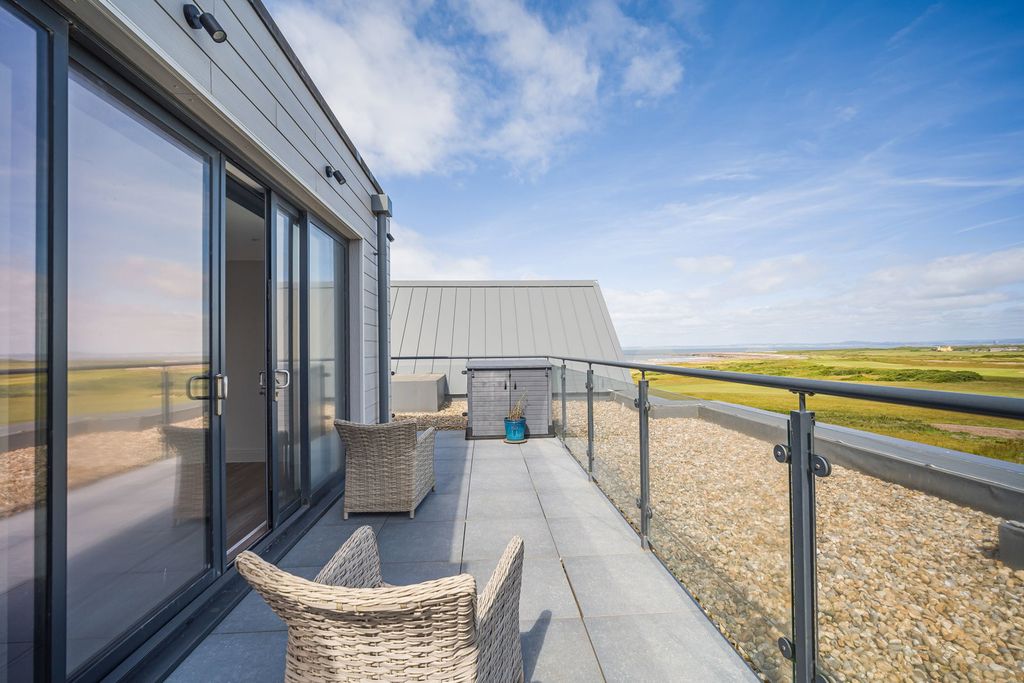 Additional image 38 of 3 bed penthouse for saleRest Bay, Porthcawl CF36