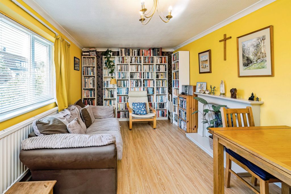 Property photo 3 of 11