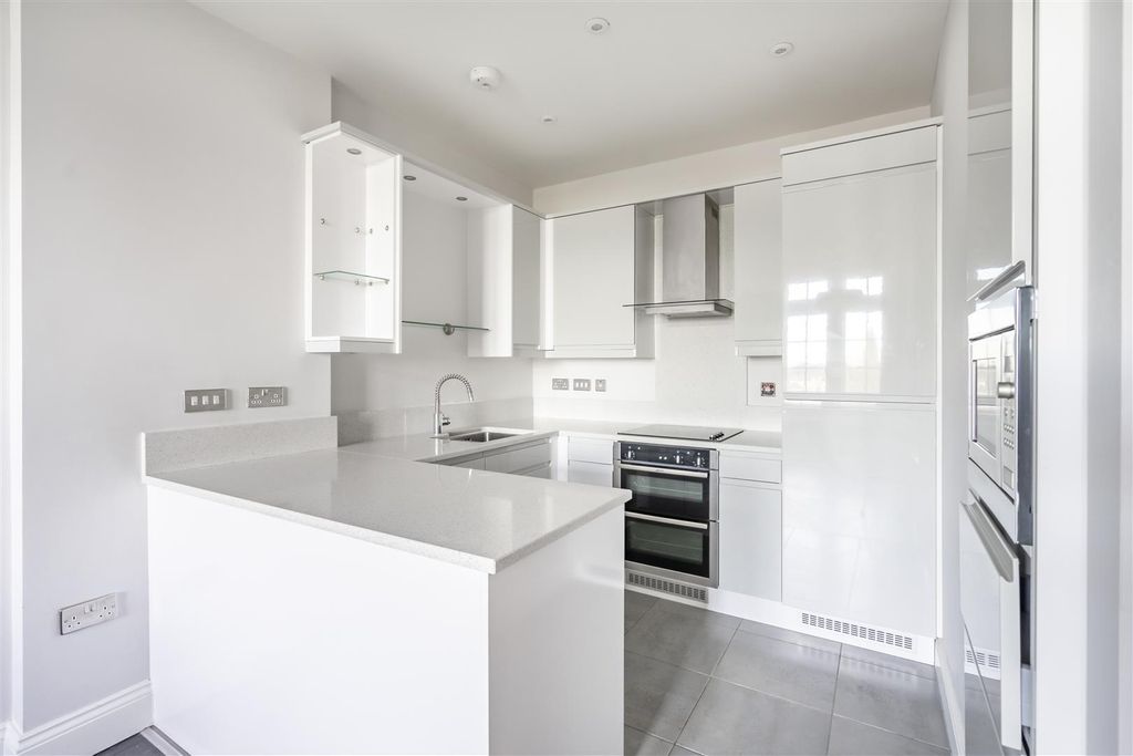 Property photo 3 of 10 329Tr-3.Jpg