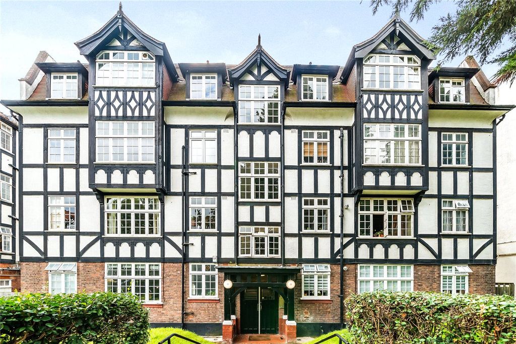 Property photo 2 of 9 Exterior Front