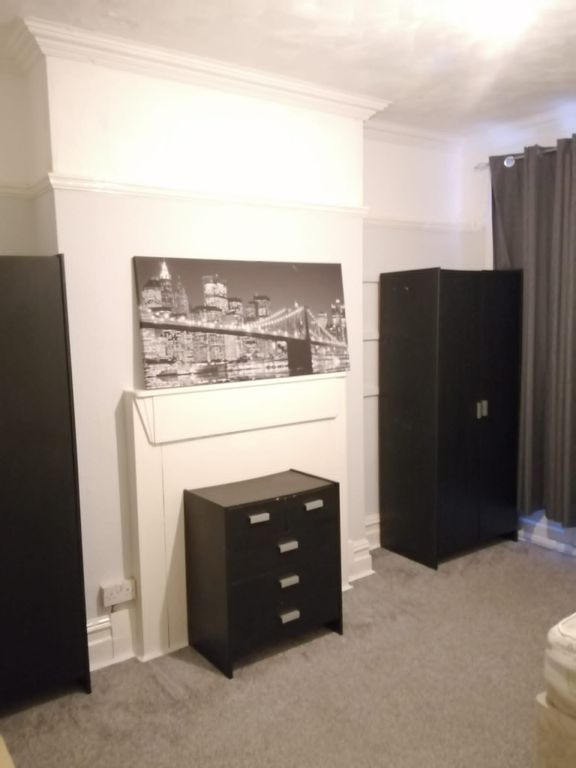 Property photo 2 of 5