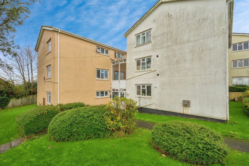 Property photo 2 of 20 Pbox-Img.Jpg