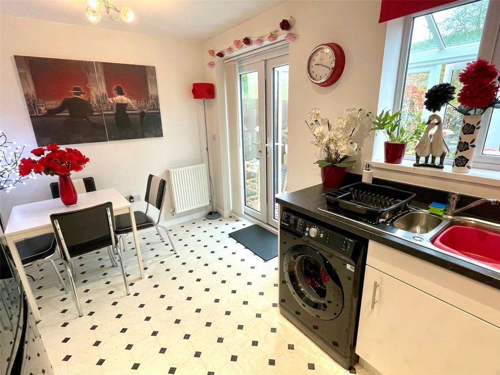 Property photo 2 of 21 Kitchen Diner