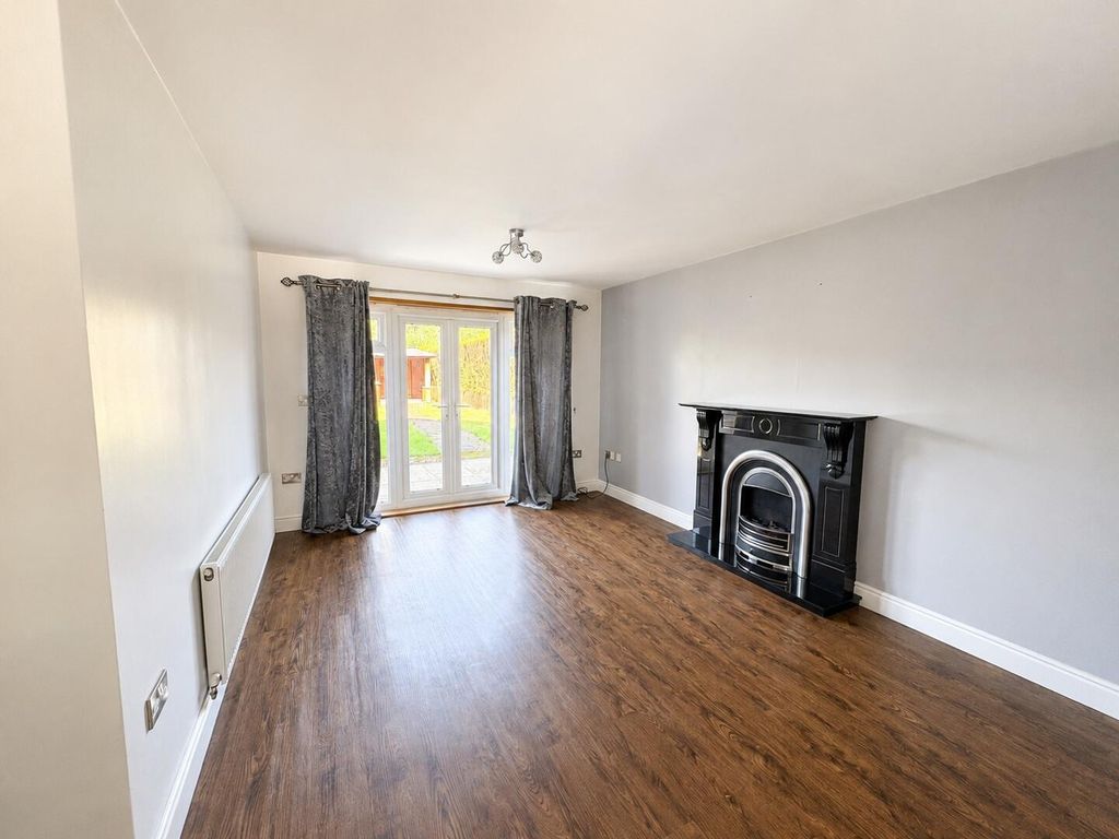 Property photo 3 of 13 Living Room