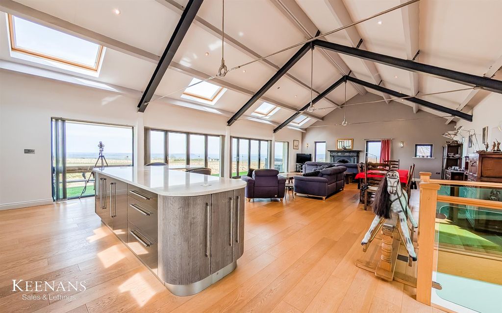 Property photo 2 of 65 3.Jpg