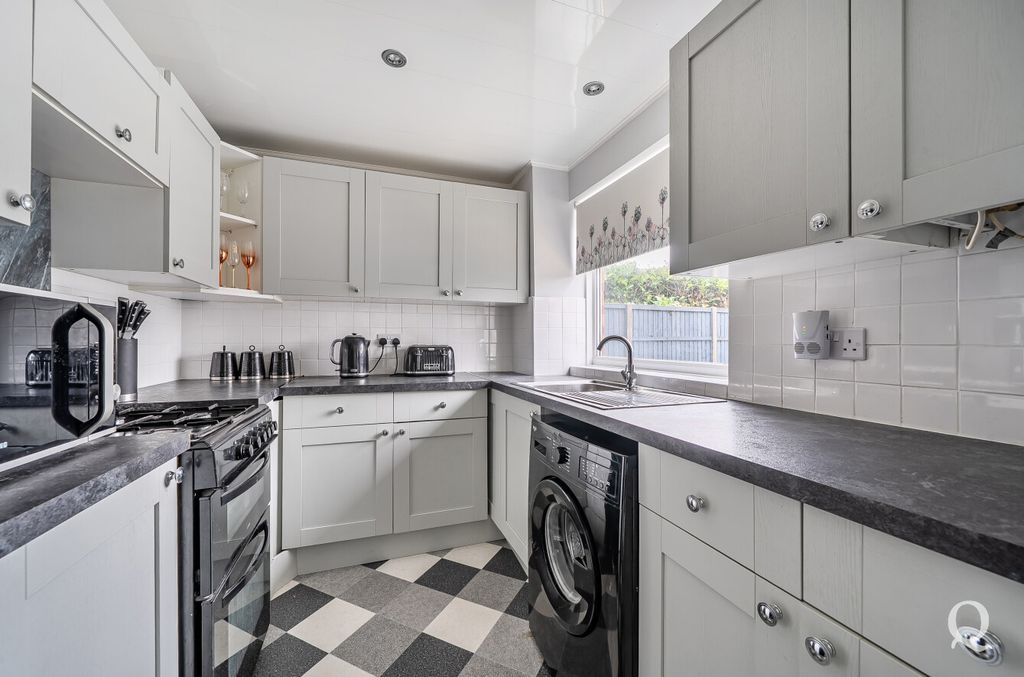 Property photo 2 of 15 3c4Bfca0-Ecf1-4Ca...