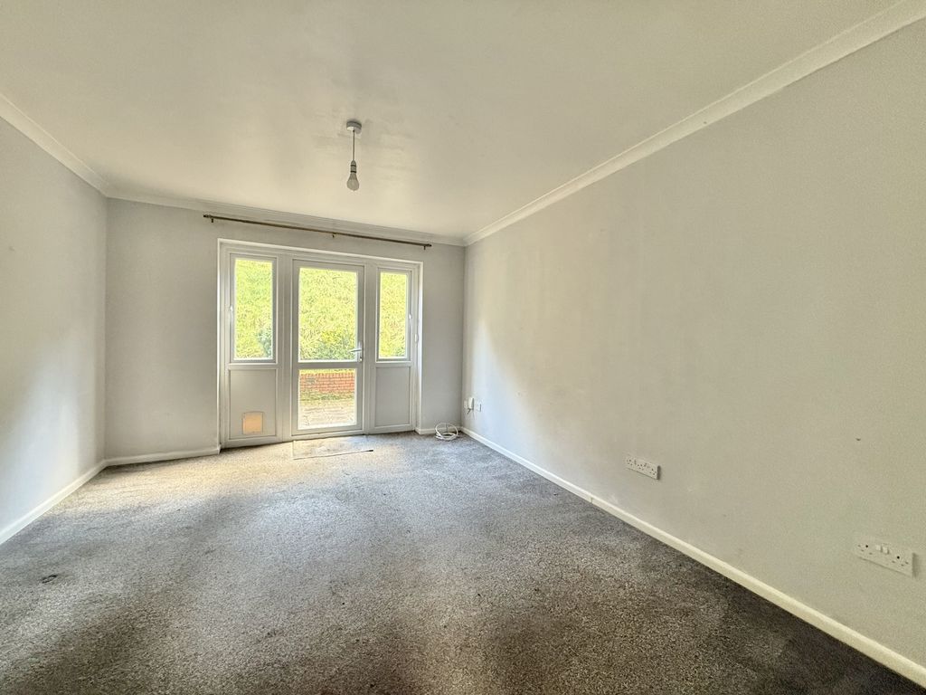 Property photo 2 of 11 Photo 1