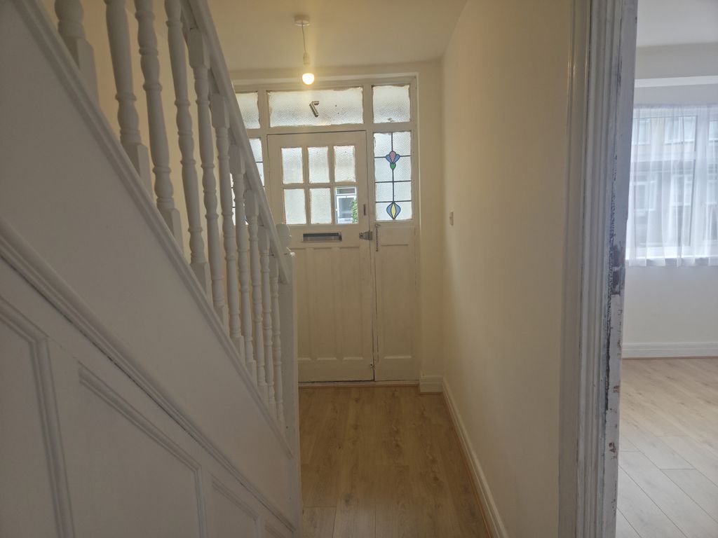 Property photo 2 of 22