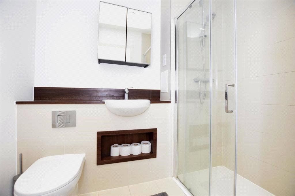 Property photo 2 of 3 Ensuite