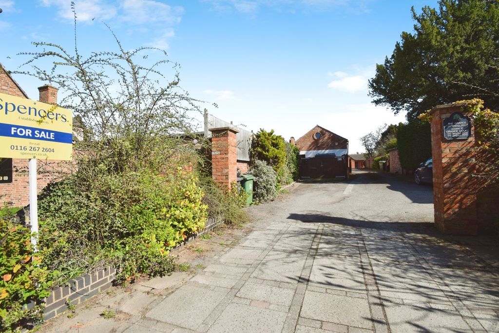 Property photo 1 of 17 Photo