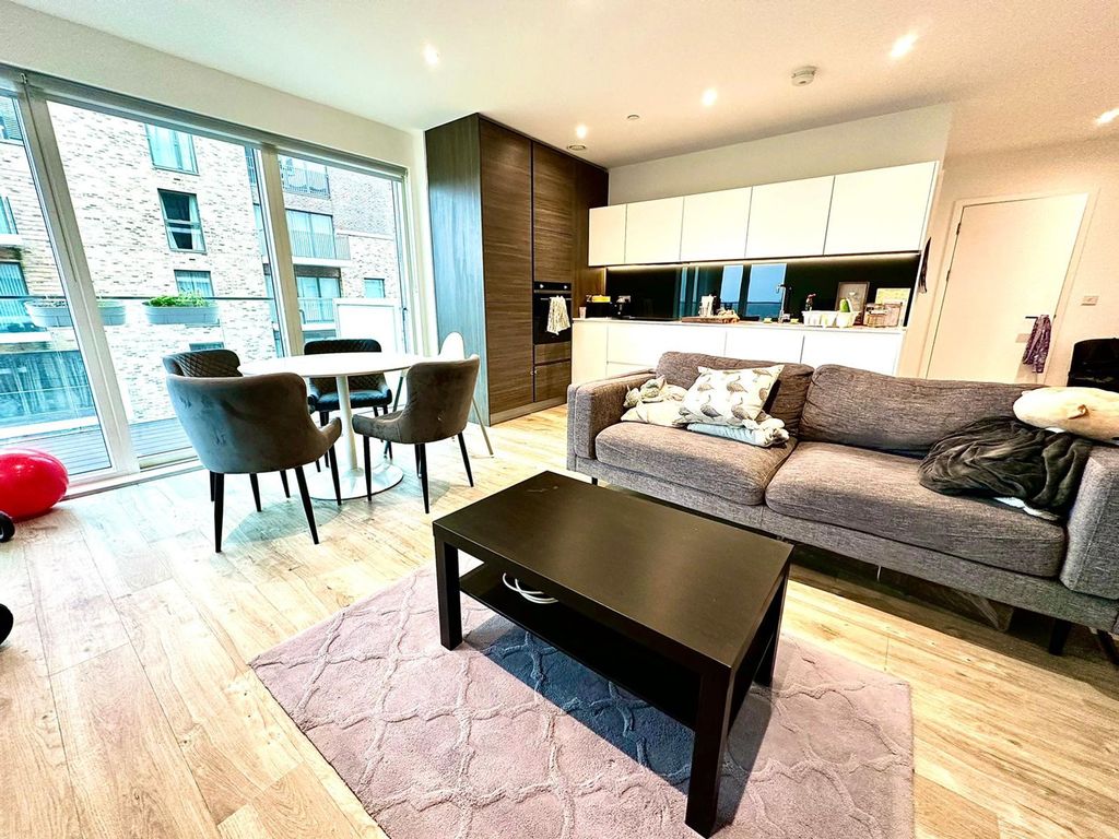 Property photo 2 of 7