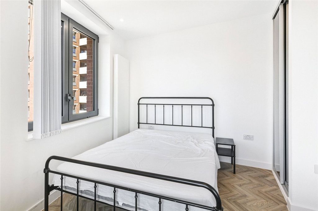 Property photo 3 of 11 Picture No. 21