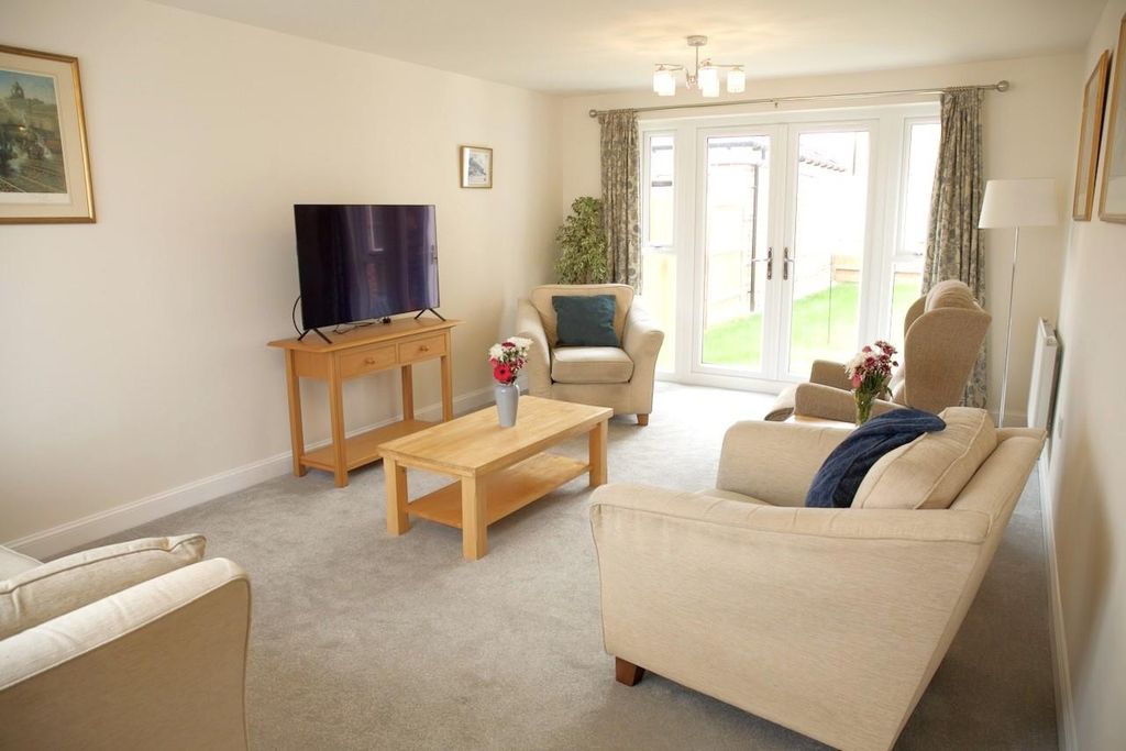 Property photo 3 of 26 Indi5135.Jpeg