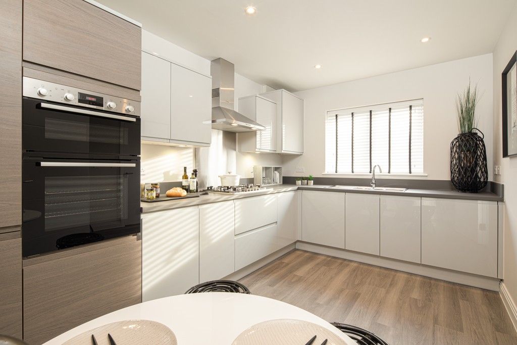 Property photo 3 of 9 Kings Barton At Monarchs Mead