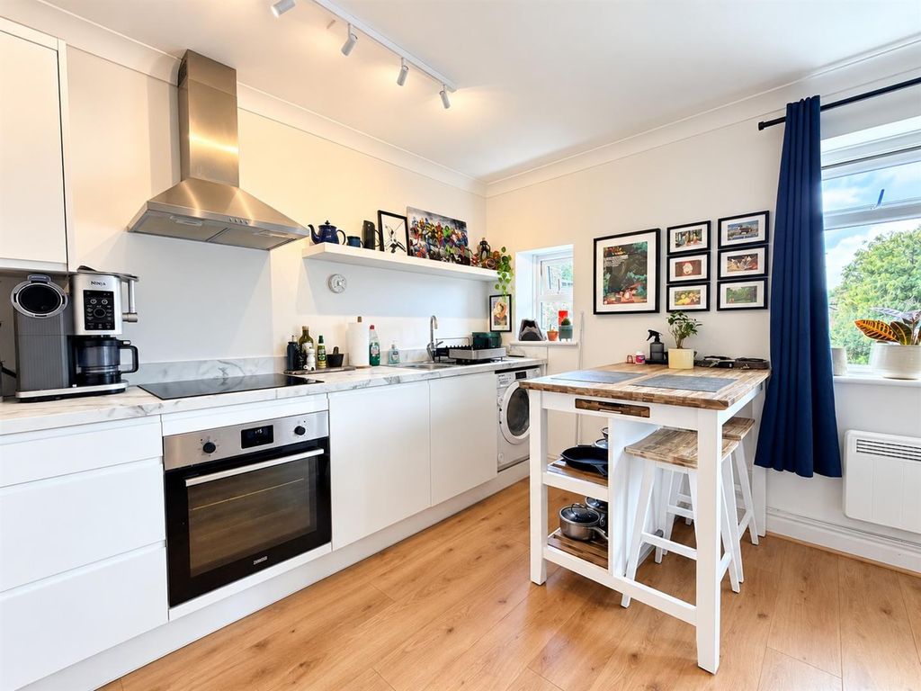 Property photo 3 of 17 2.Jpg