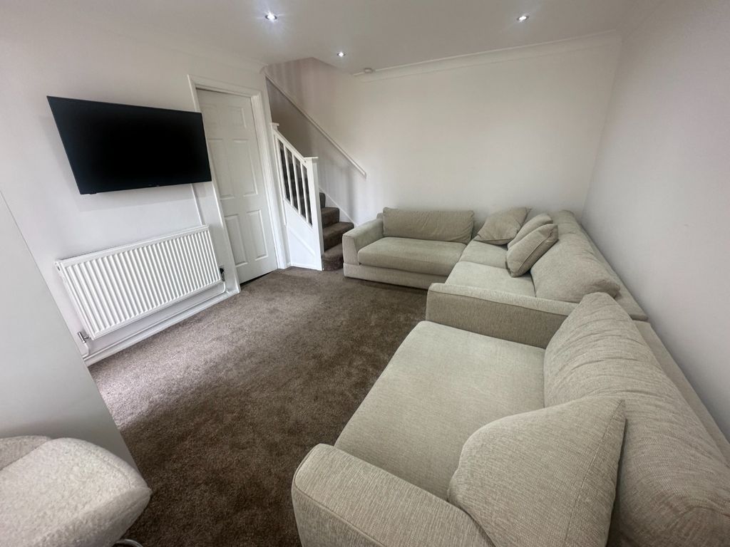 Property photo 2 of 6 2669582