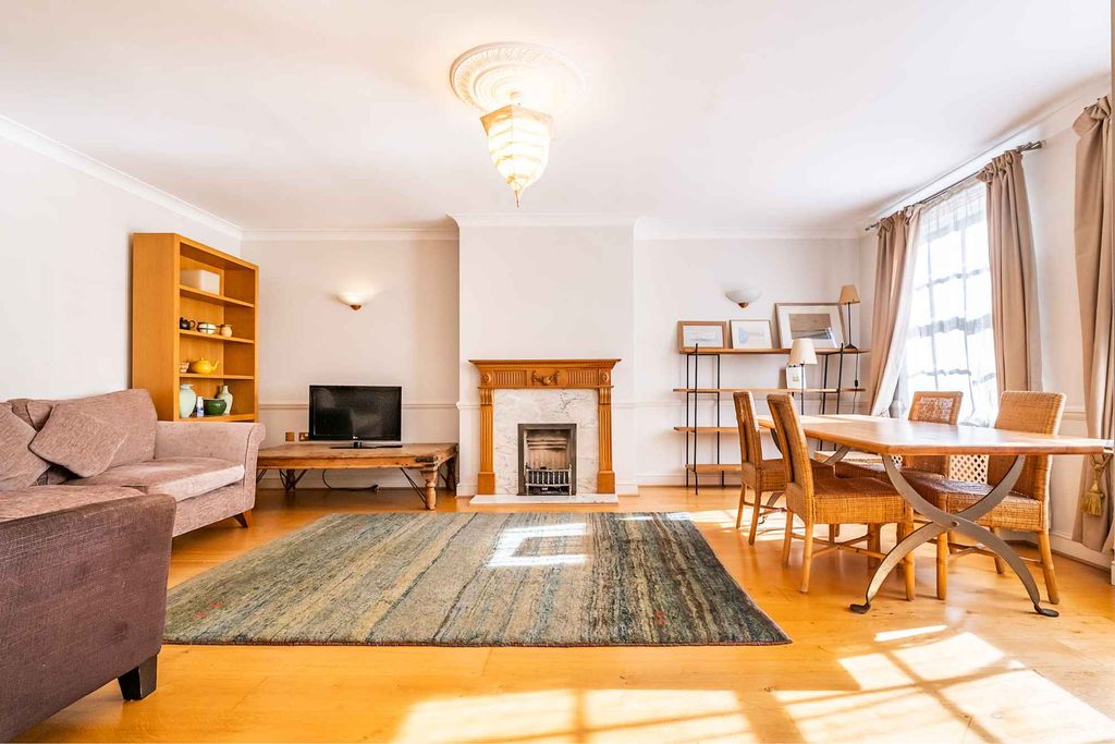 Property photo 3 of 10