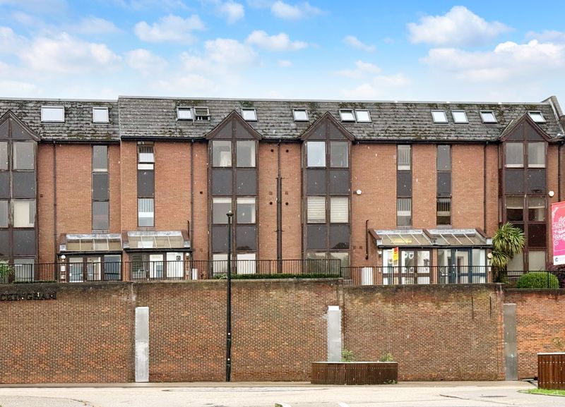 Property photo 1 of 9 Photo 10