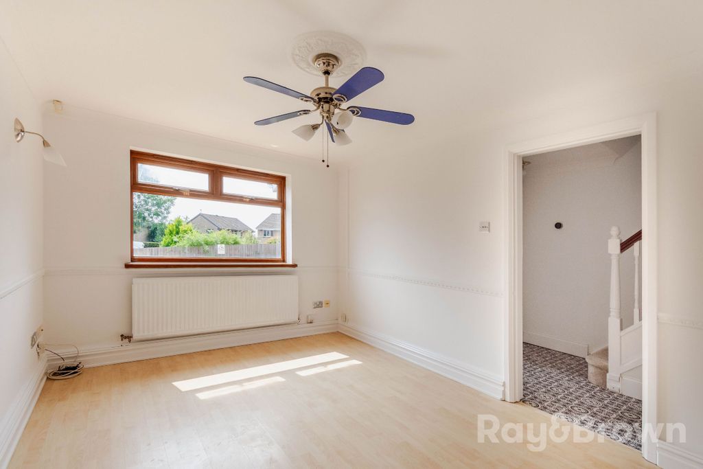 Property photo 2 of 53