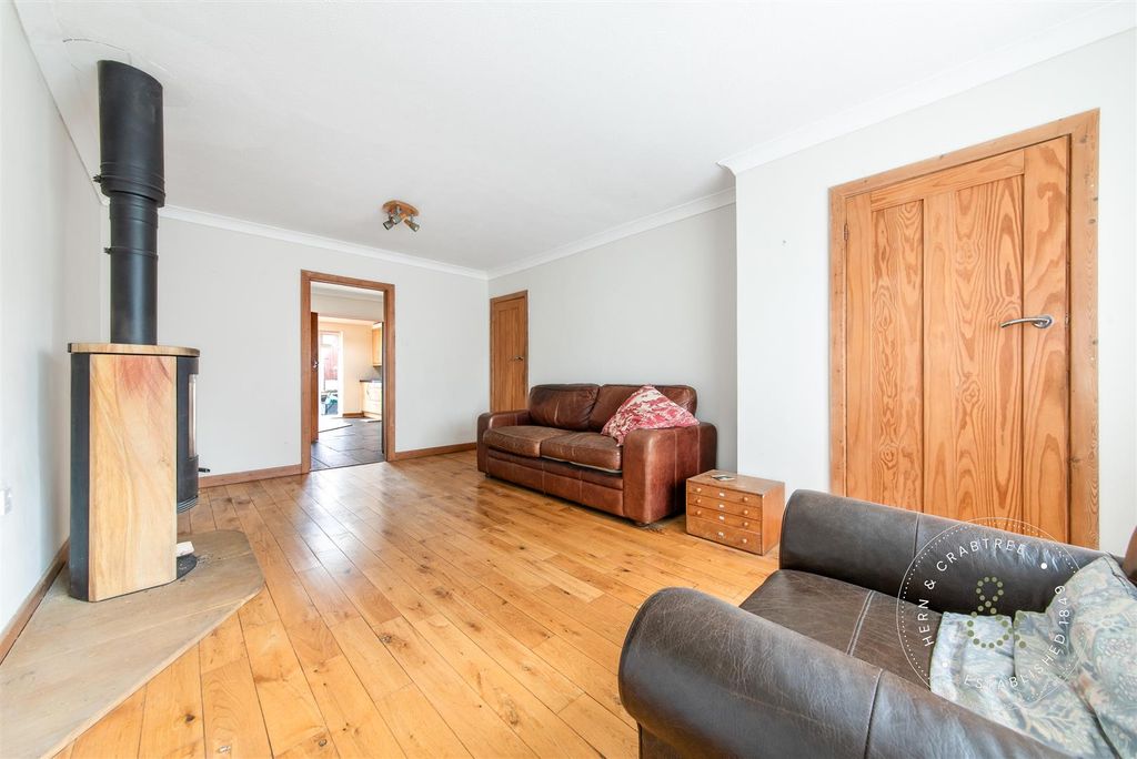 Property photo 2 of 33 Marine-Drive-12.Jpg