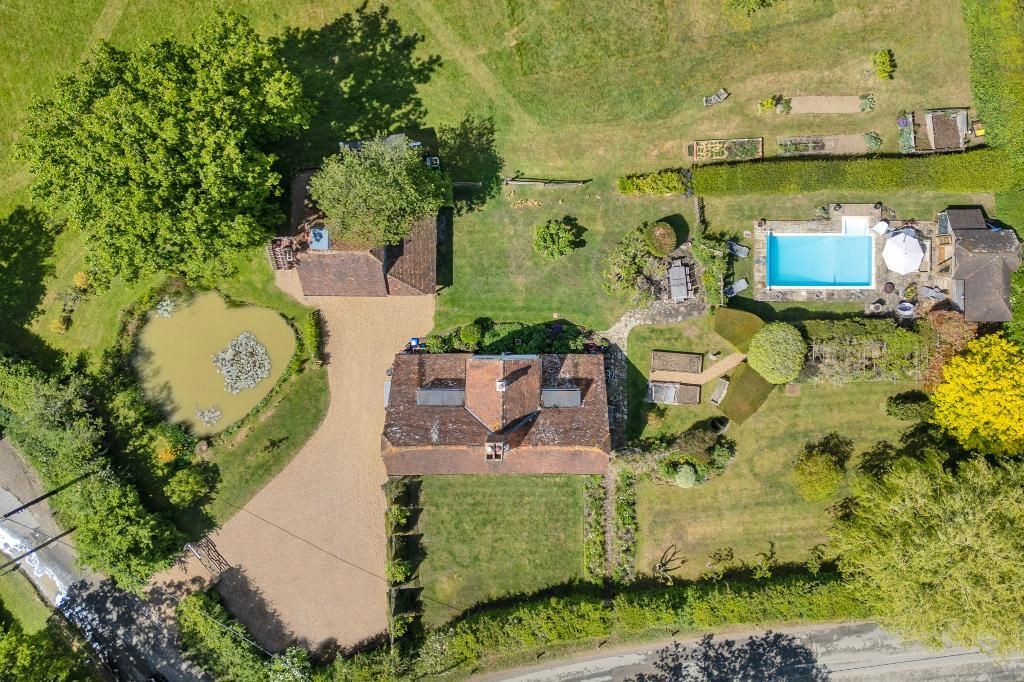 Property photo 1 of 32