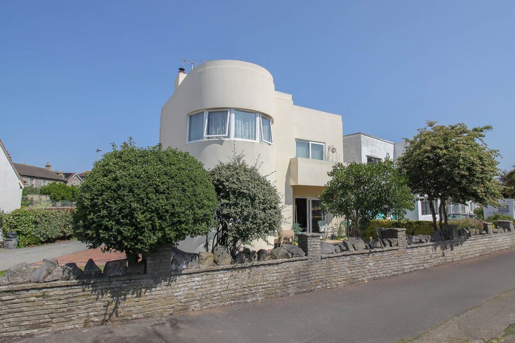 Property photo 1 of 34