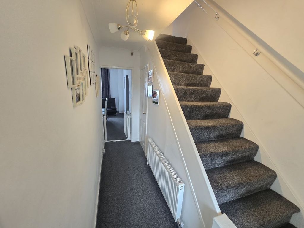 Property photo 3 of 29