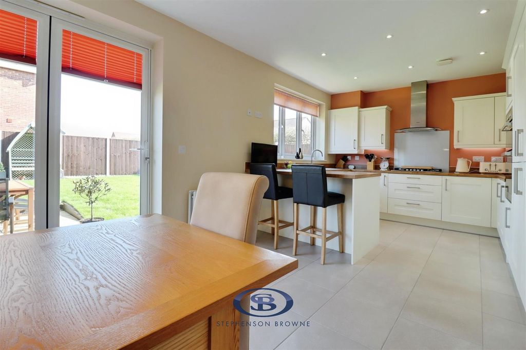 Property photo 3 of 34 Ae07E28d-Img_9739-Img_9741.Jpg