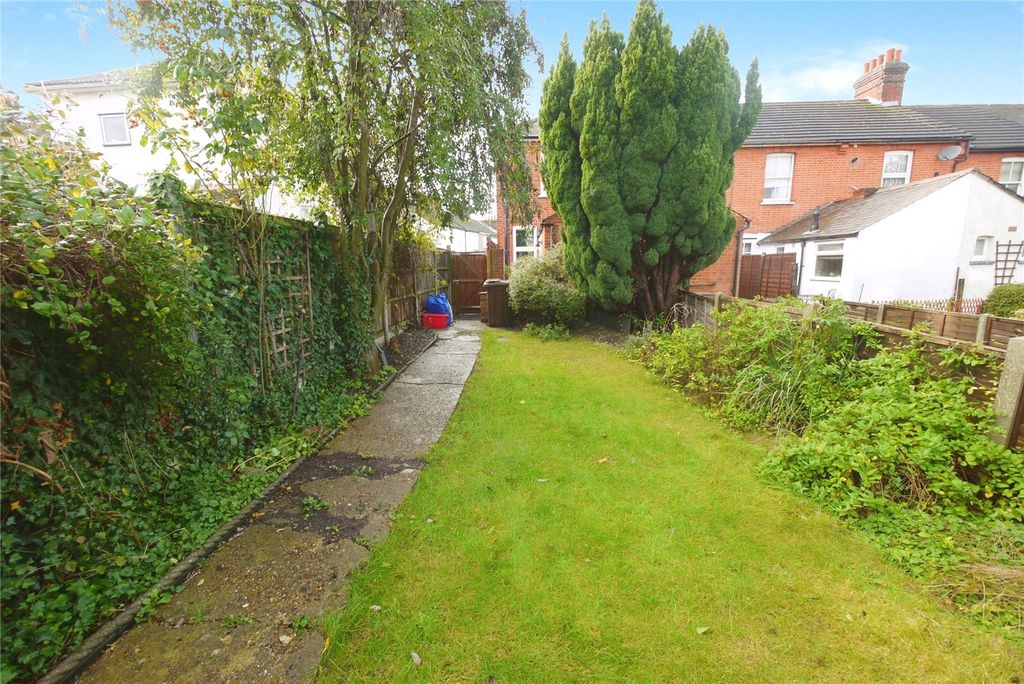 Property photo 2 of 8 Picture No. 10
