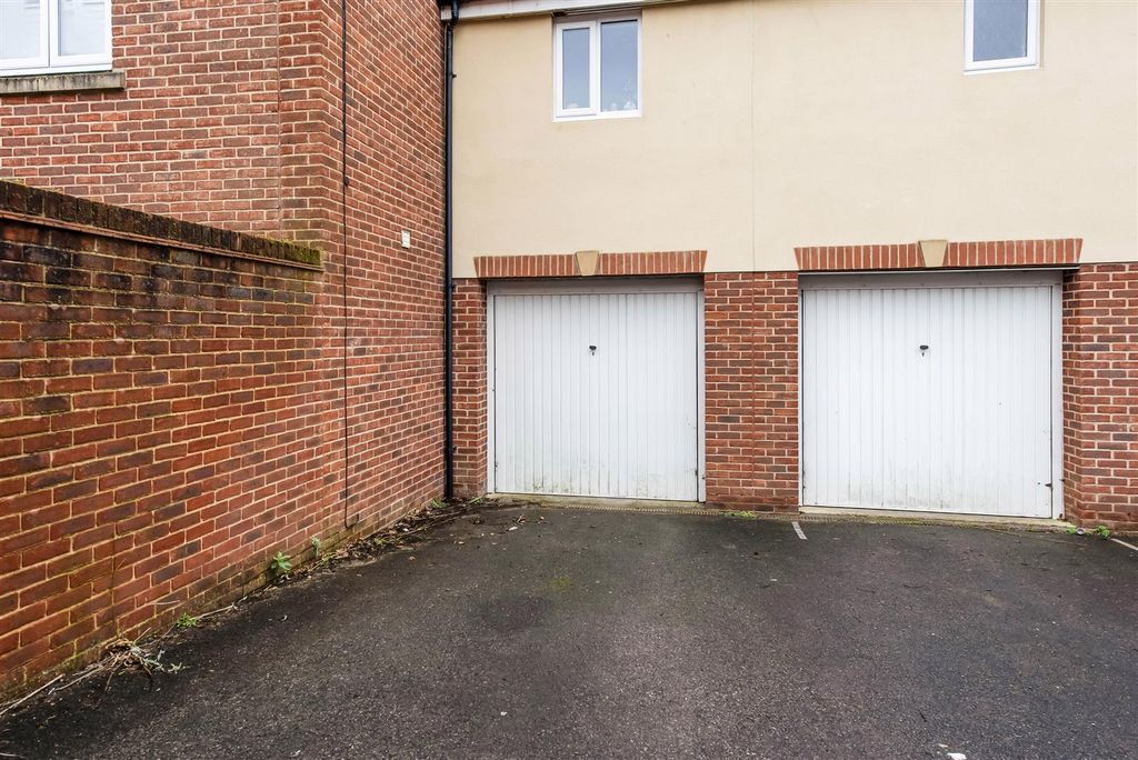 Property photo 2 of 18 Sketch_Ph5_6408069.Jpg