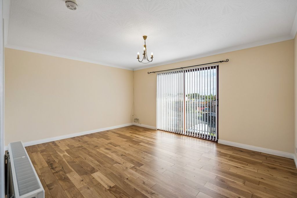 Property photo 2 of 12 Picture No. 05