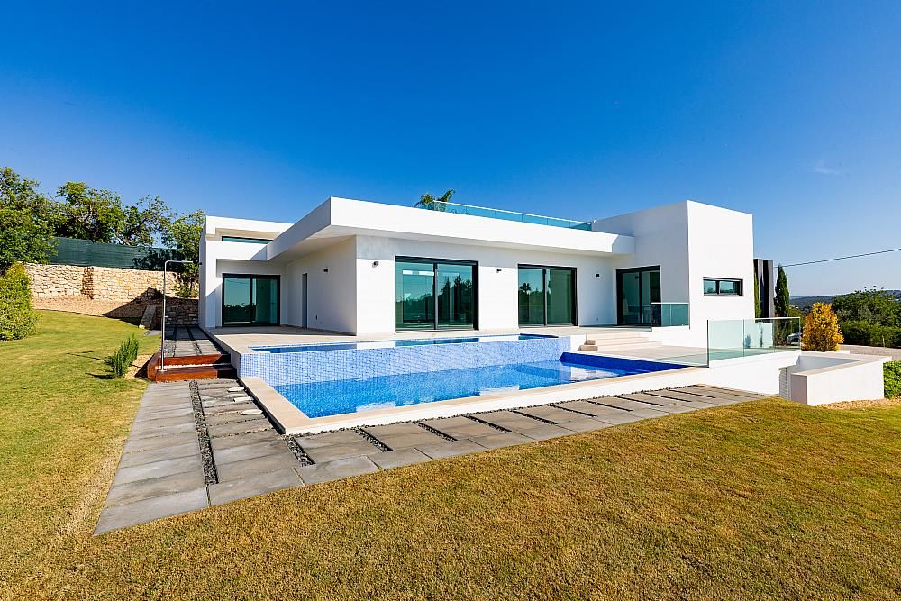 Property photo 2 of 23 Sea View Property For Sale In Loule
