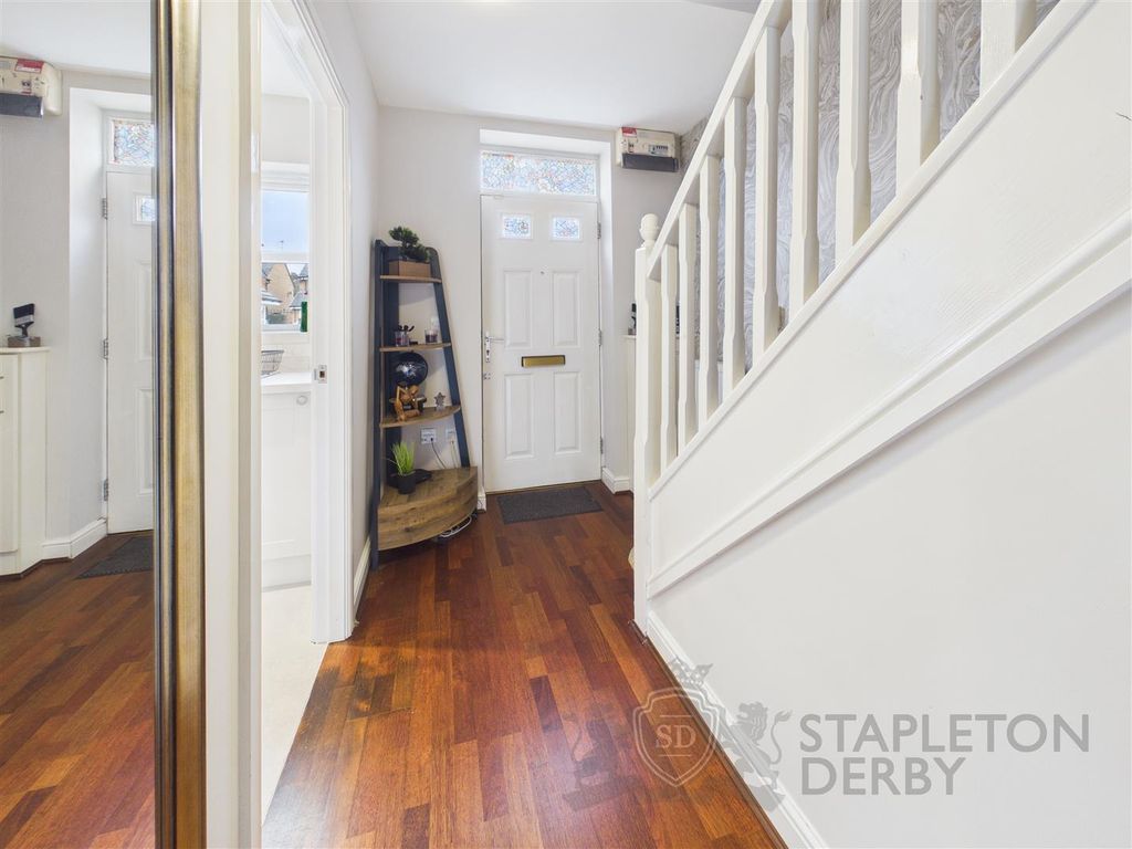 Property photo 2 of 17 Cam04709G0-Pr0343-Still006.Jpg