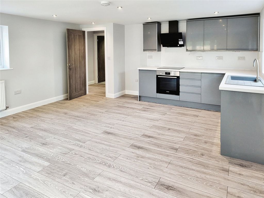 Property photo 2 of 11 Kitchen/Lounge/Diner