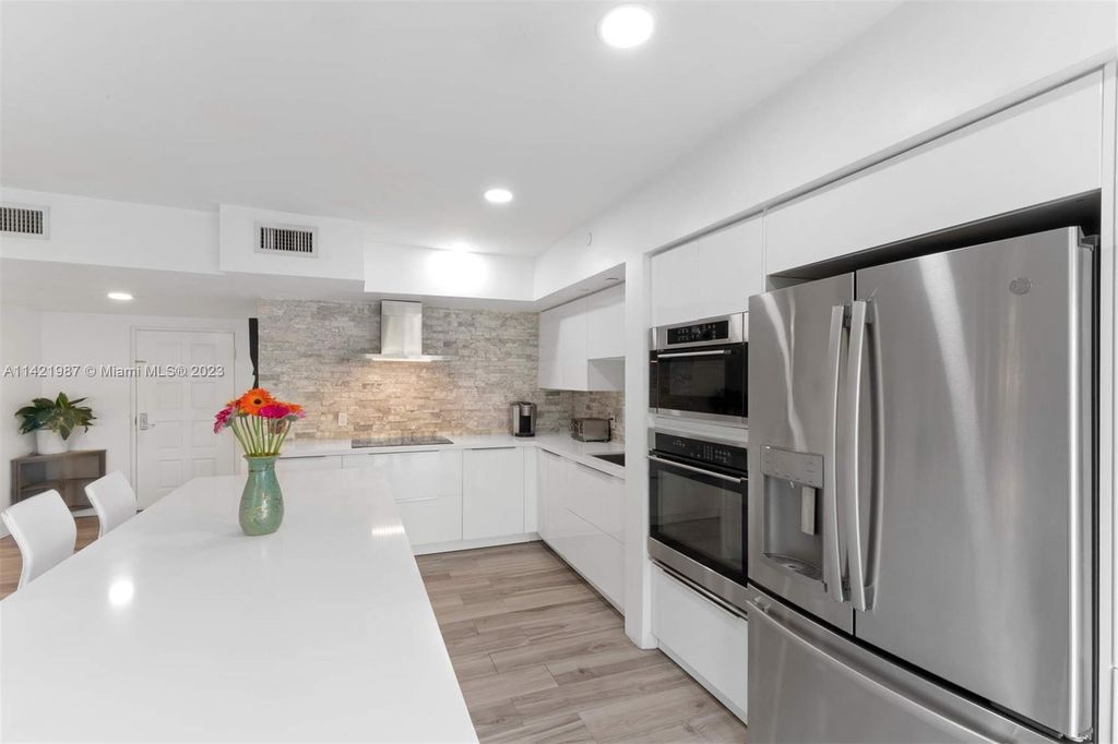 Property photo 2 of 26 <Alttext/>
