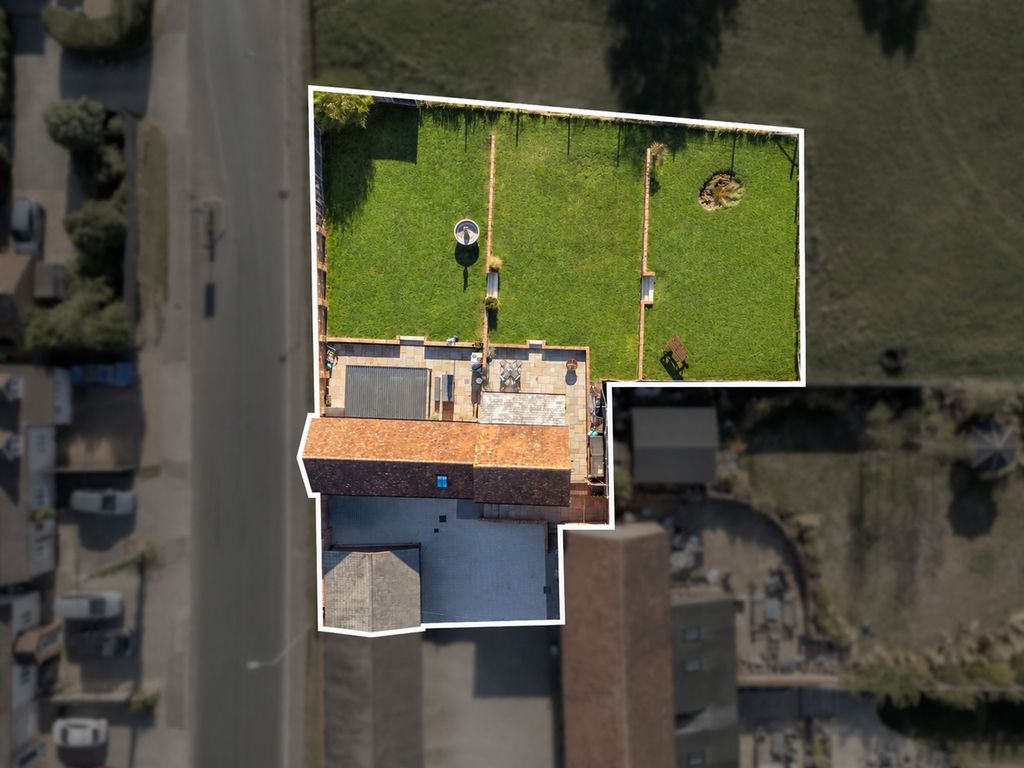 Property photo 2 of 23