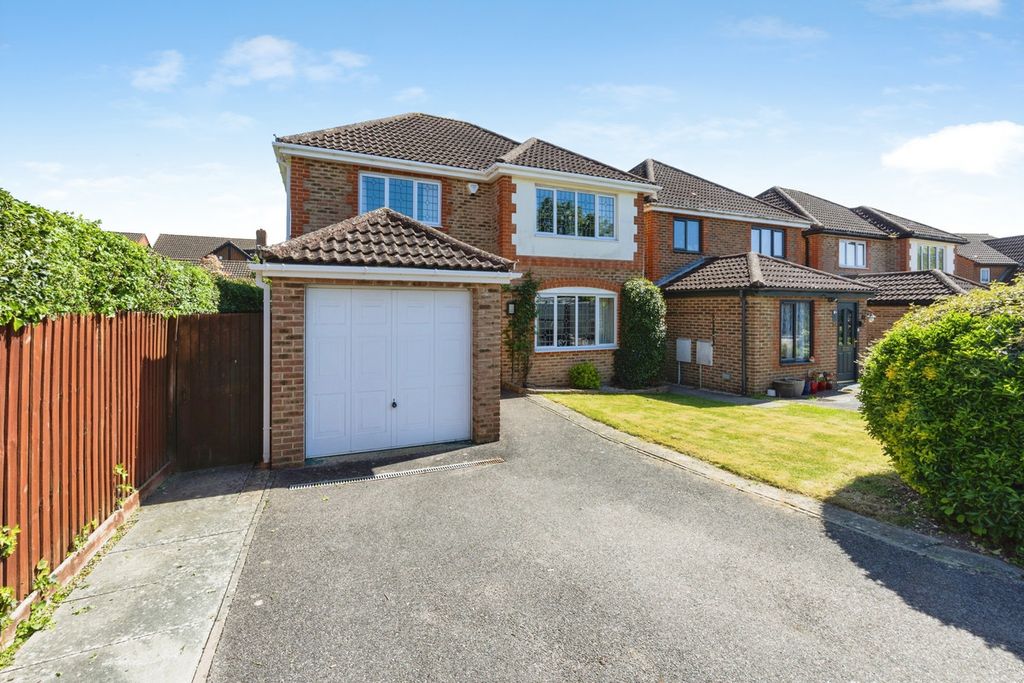 Property photo 1 of 23