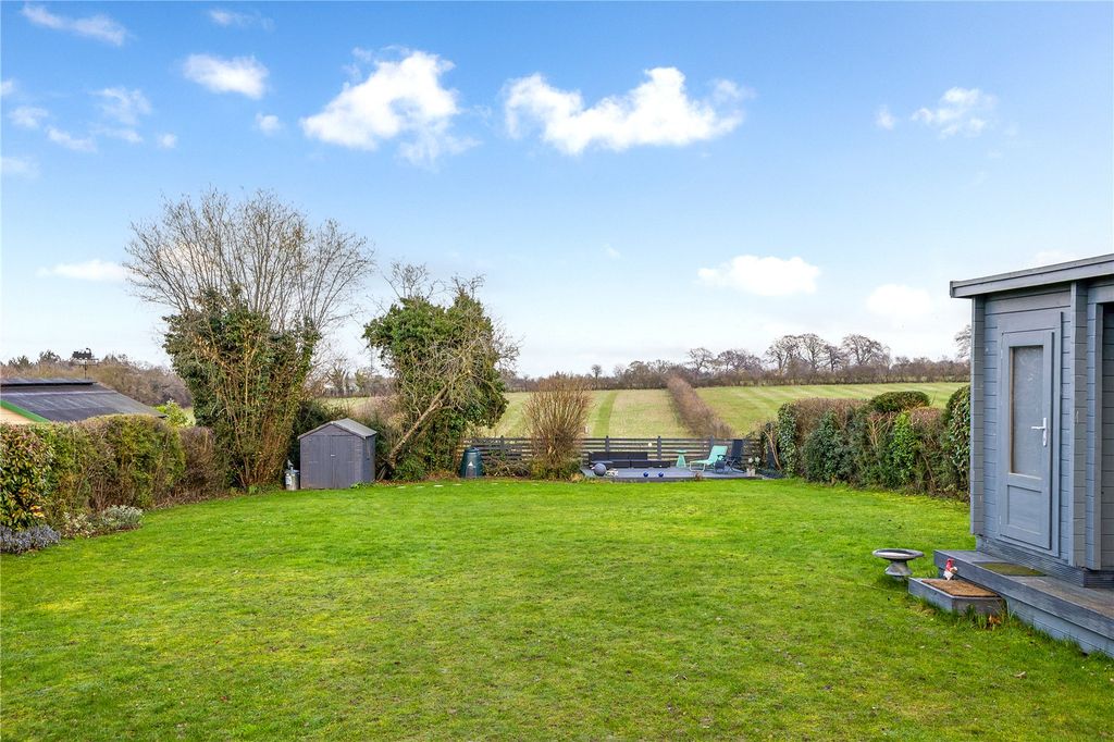 Property photo 3 of 23 Garden