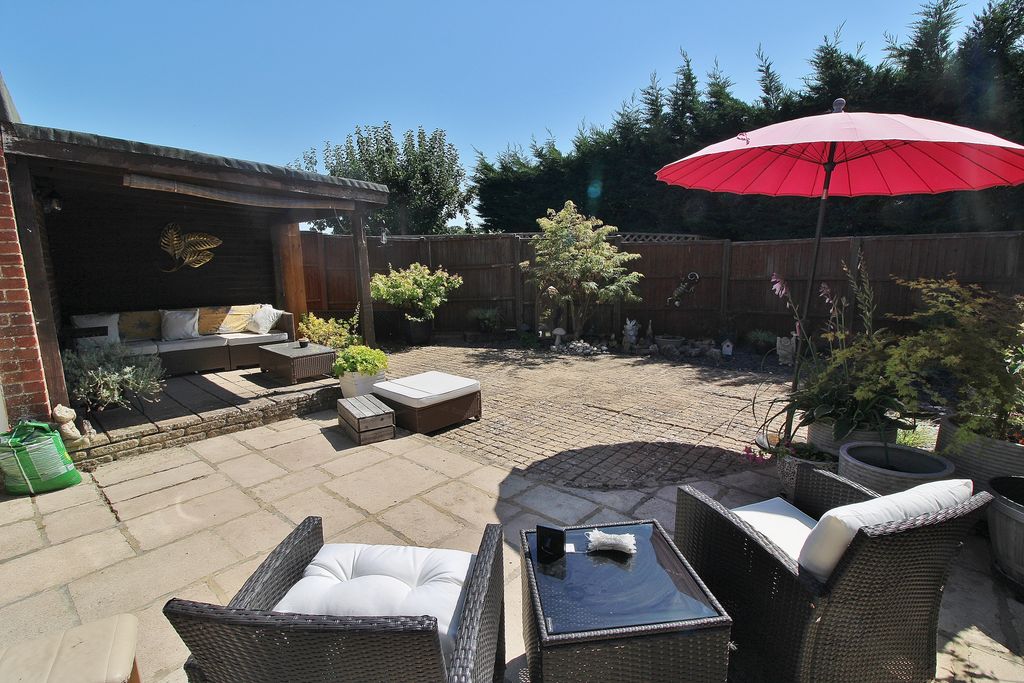 Property photo 2 of 16