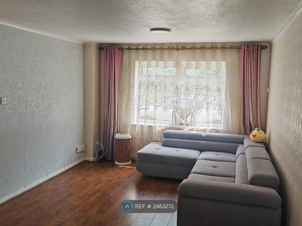 Property photo 3 of 20