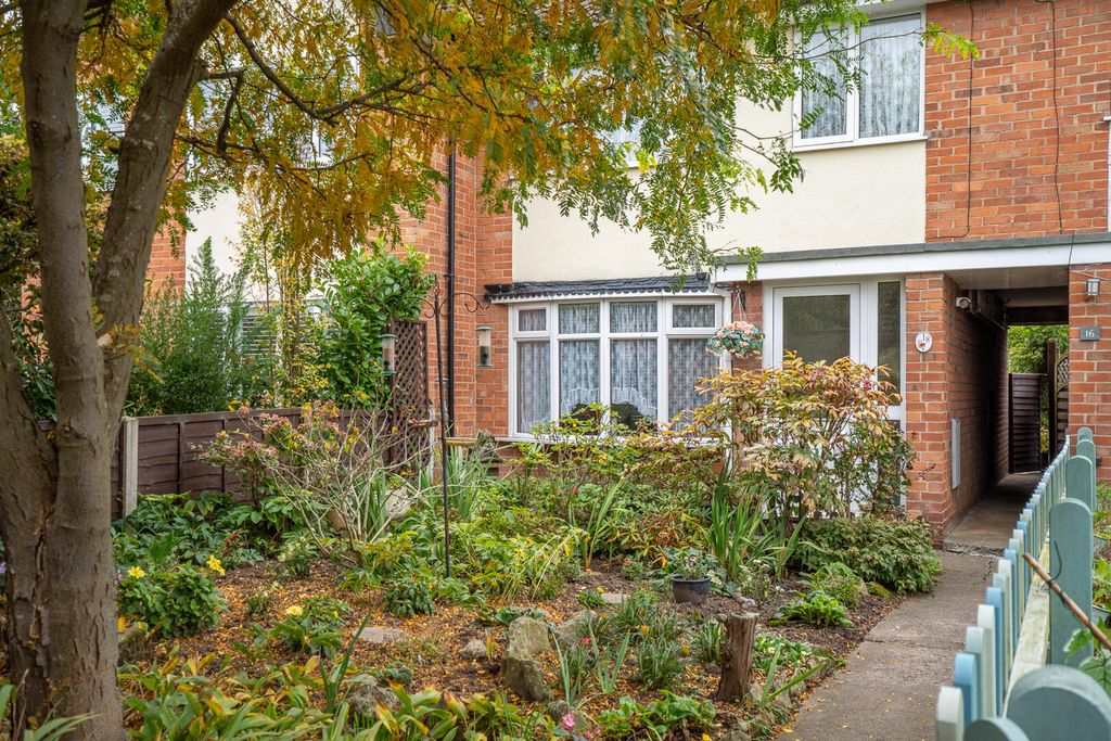 Property photo 2 of 14 Front (Exterior)