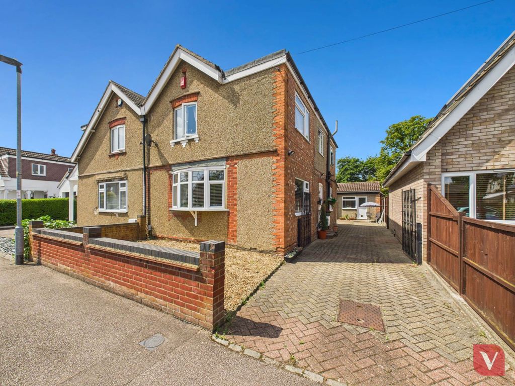 Property photo 1 of 29